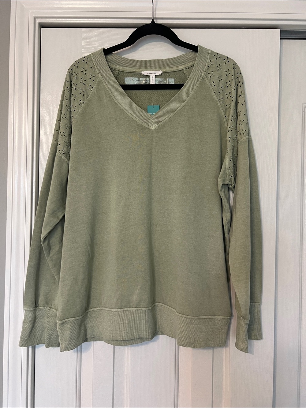 Maurices Sage Green Eyelet-Trim V-Neck Sweatshirt Size L New With Tags
